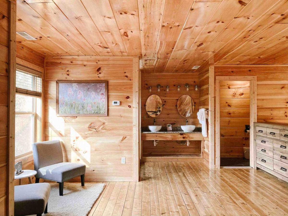 Splash Of Moonshine -Heated Indoor Pool, Hot Tub, Arcade Game Room Піджен-Фордж Екстер'єр фото